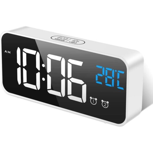 Serbia - Réveil numérique, horloge numérique réveil matin miroir led grand écran température moyenne, luminosité et son réglables, activation du son,